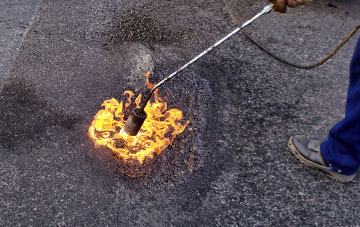 Low Gate flat roofing repairs